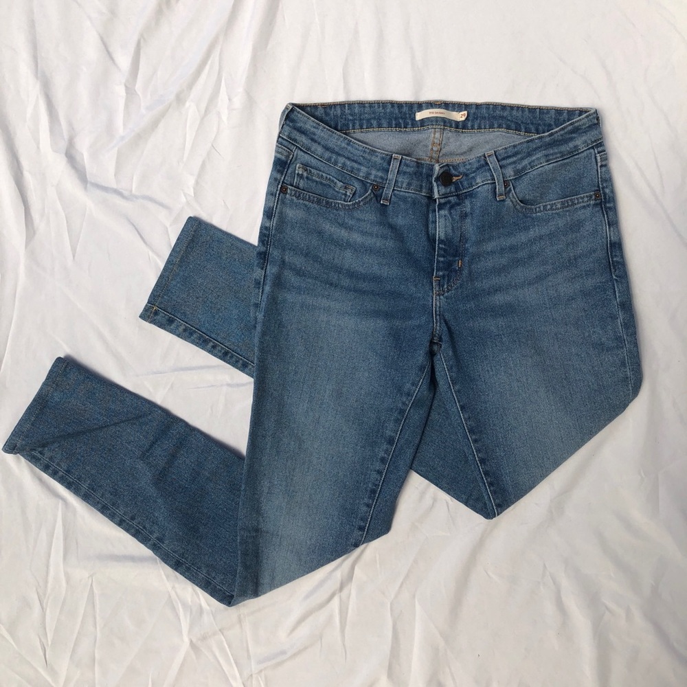 LAST CHANCE Levi’s 711 skinny jeans